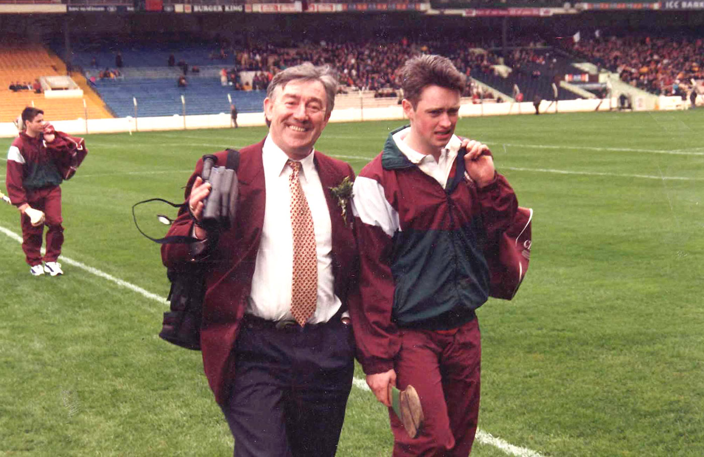 All-Ireland Club Hurling Final 1997 Slide background